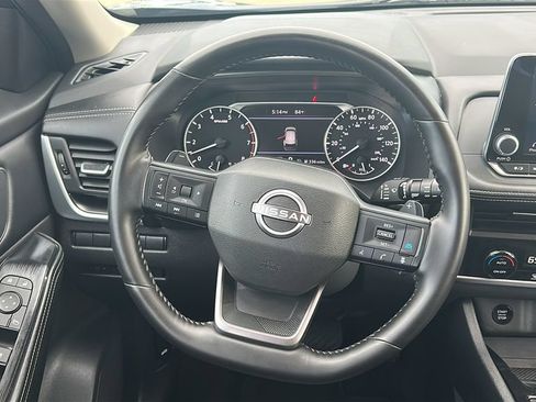 Used 2025 Nissan Rogue SV AWD/4WD image 22