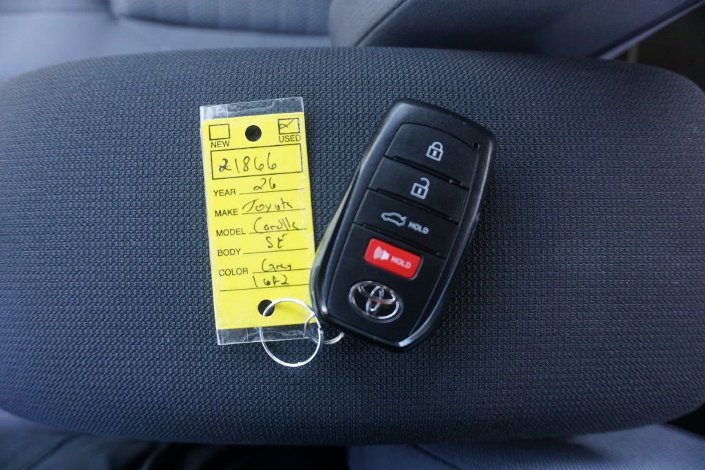 Used 2026 Toyota Corolla SE FWD image 31