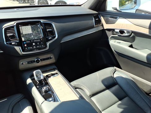 Certified 2024 Volvo XC90 B6 Ultimate w/ Protection Package Premier AWD/4WD image 15