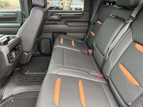 Used 2024 GMC Sierra 2500 AT4 w/ AT4 Premium Plus Package image 31