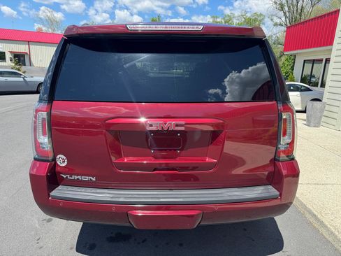 Used 2018 GMC Yukon SLT w/ Premium Edition AWD/4WD image 5