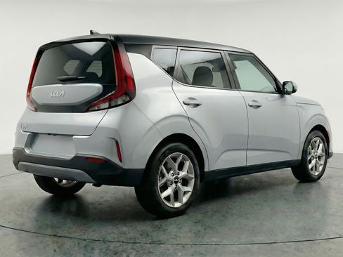 Used 2025 Kia Soul LX w/ LX Technology Package image 9