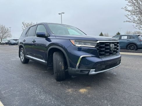 Used 2025 Honda Pilot EX-L image 12