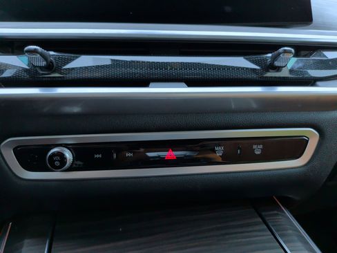 Certified 2024 BMW X5 xDrive40i w/ Premium Package image 15