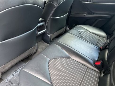 Used 2023 Toyota Camry SE FWD image 9