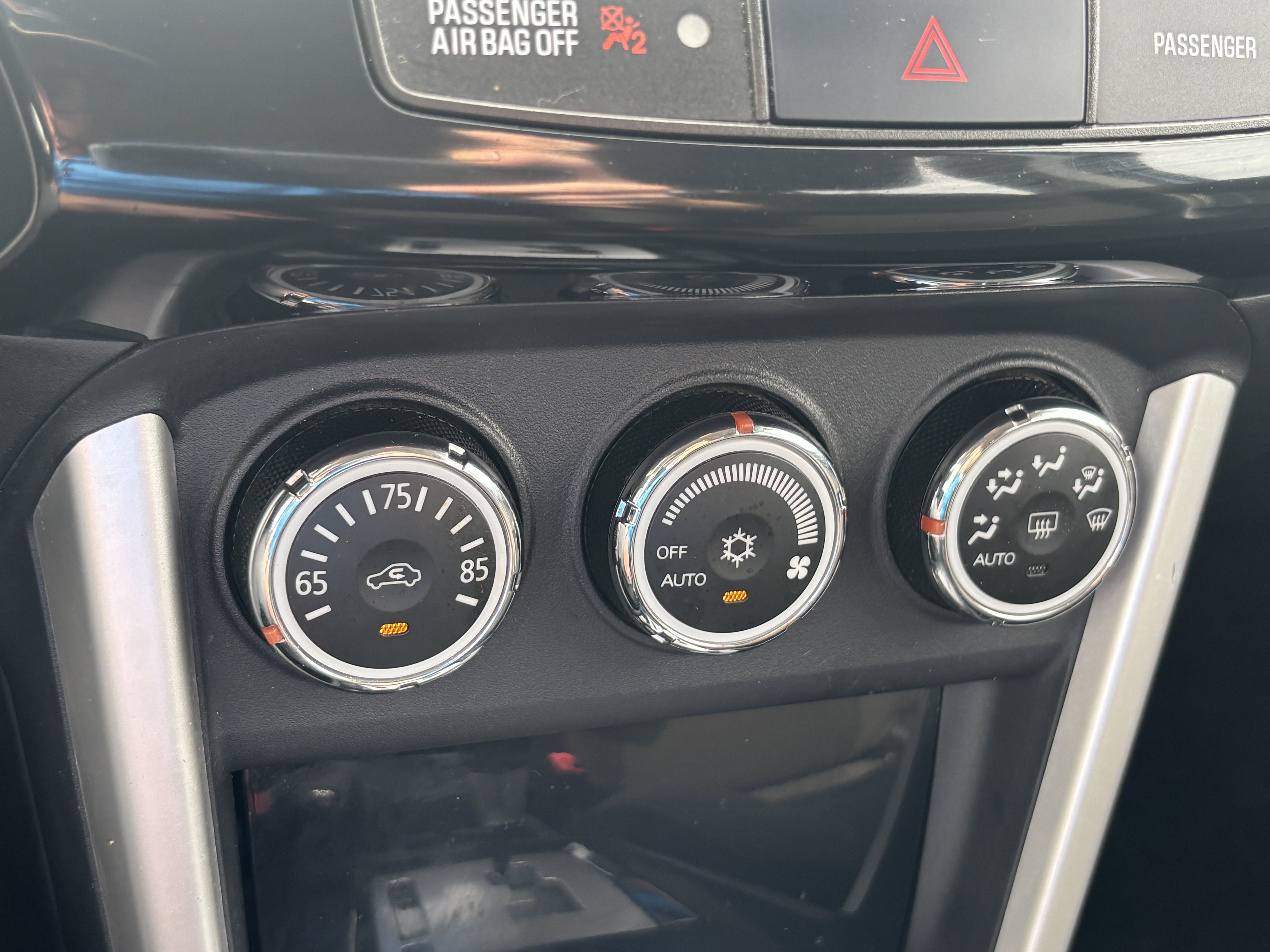 Used 2017 Mitsubishi Lancer ES FWD image 16