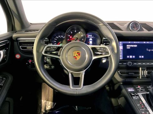 Used 2021 Porsche Macan image 15