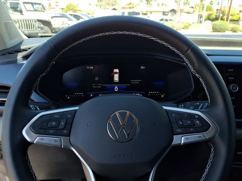 Certified 2023 Volkswagen Taos SE w/ Black Wheel Package image 26