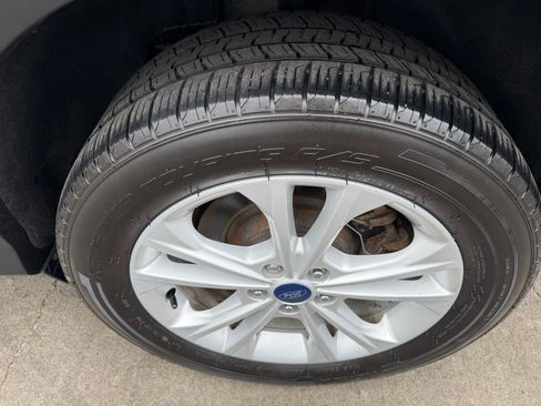 Used 2017 Ford Escape SE AWD/4WD image 17