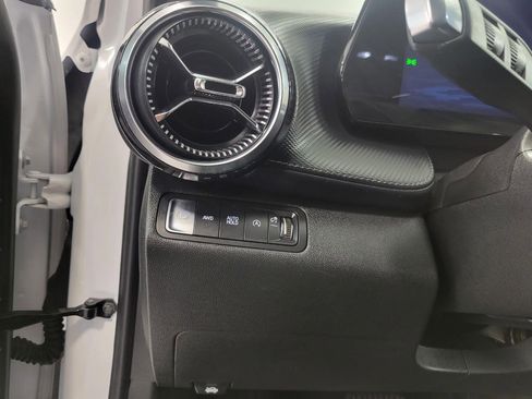 Used 2025 Chevrolet Equinox LT image 10