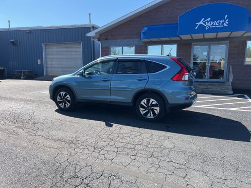 Used 2015 Honda CR-V Touring image 4