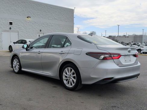 Used 2023 Toyota Camry LE image 3