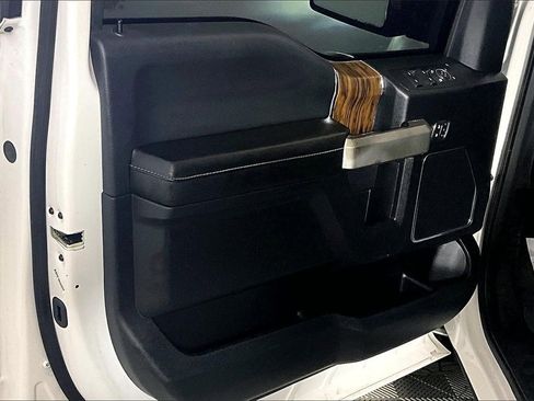 Certified 2019 Ford F150 Lariat w/ Equipment Group 502A Luxury image 19