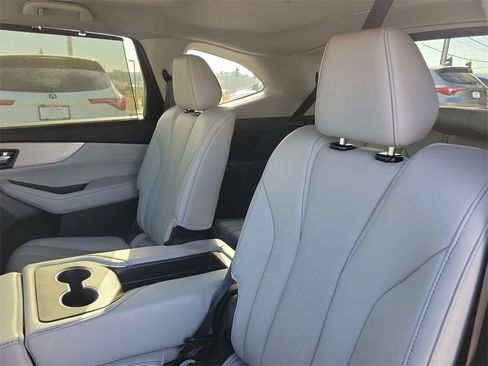 Certified 2023 Acura MDX SH-AWD w/ Technology Package image 12
