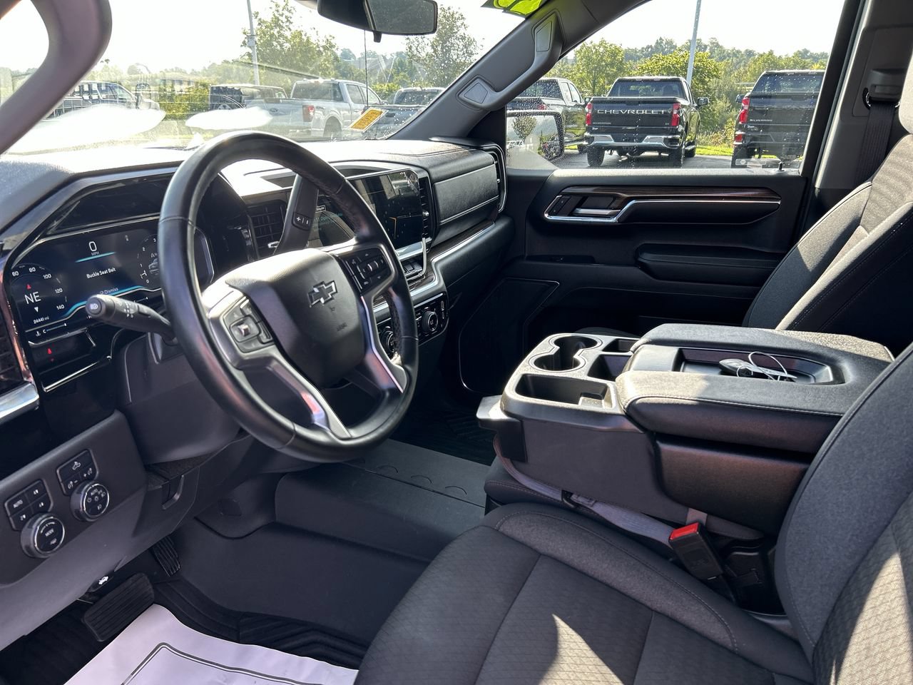 Used 2023 Chevrolet Silverado 1500 RST AWD/4WD image 24