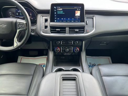 Used 2023 Chevrolet Tahoe Z71 w/ Z71 Off-Road Package AWD/4WD image 14