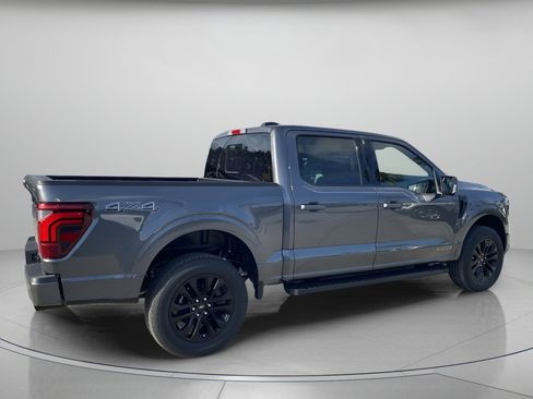 Used 2025 Ford F150 Lariat w/ Equipment Group 501A Mid image 3