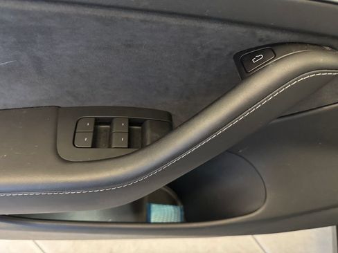 Used 2022 Tesla Model 3 Long Range AWD/4WD image 15