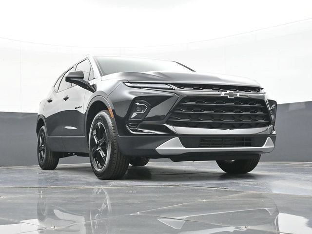New 2026 Chevrolet Blazer LT w/ Midnight/Sport Edition FWD image 45