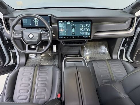 Used 2023 Rivian R1S Adventure AWD/4WD image 17