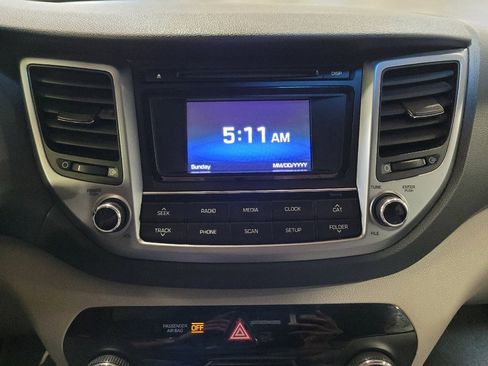 Used 2017 Hyundai Tucson SE w/ SE Popular Package 02 FWD image 25