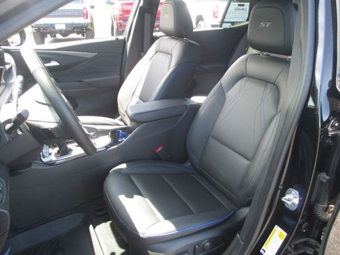 Used 2024 Buick Envista Sport Touring w/ Convenience I Package FWD image 16
