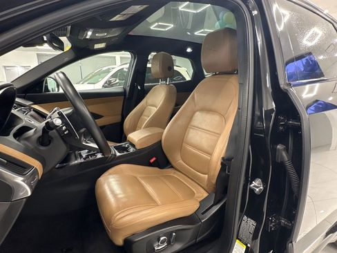 Used 2021 Jaguar E-PACE SE image 21