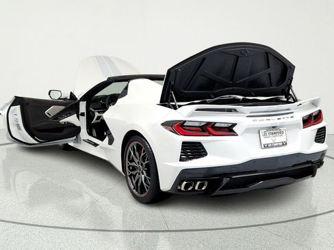 Certified 2023 Chevrolet Corvette Stingray Premium Conv w/ Z51 Performance Package RWD image 11