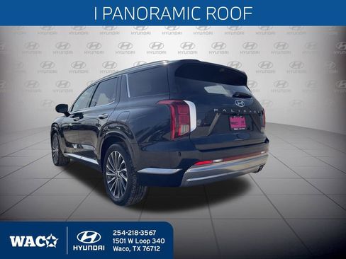 Used 2023 Hyundai Palisade Calligraphy image 9