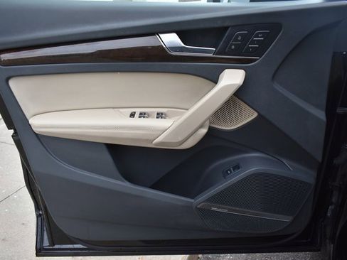 Used 2019 Audi Q5 2.0T Premium Plus w/ Premium Plus Package image 14