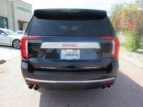Used 2024 GMC Yukon Denali w/ Advanced Technology Package AWD/4WD image 98