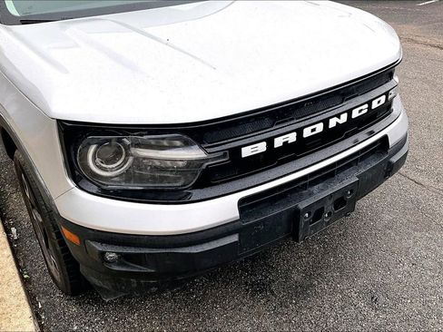 Used 2021 Ford Bronco Sport Outer Banks w/ Outer Banks Package (96D) image 5