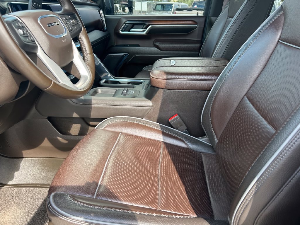 Used 2024 GMC Sierra 2500 Denali w/ Denali Reserve Package AWD/4WD image 11