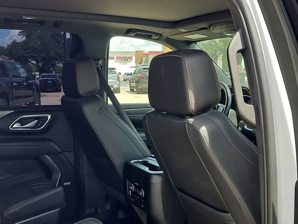 Used 2023 Chevrolet Tahoe RST w/ Luxury Package AWD/4WD image 17