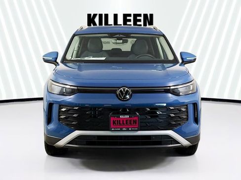 New 2026 Volkswagen Tiguan SE image 2
