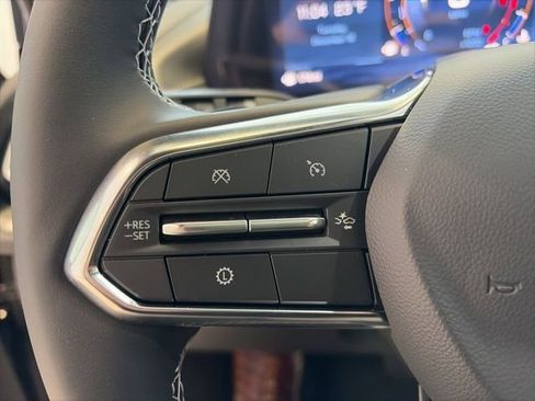 New 2026 Chevrolet Traverse LT w/ Sun and Wheel Package image 18