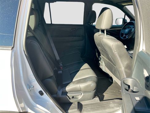 Used 2023 Honda Passport TrailSport image 27