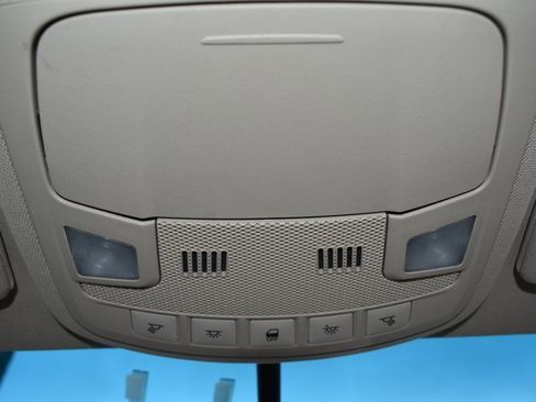 Used 2016 Lincoln MKZ Hybrid image 29