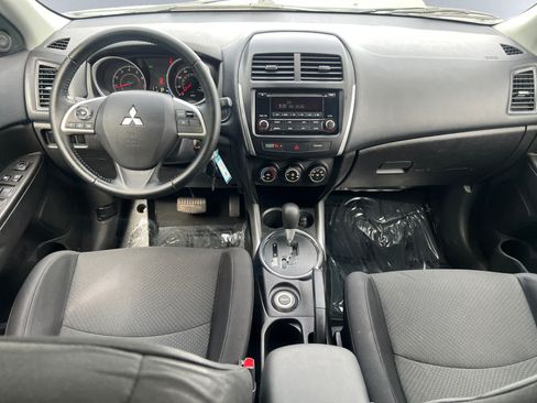 Used 2014 Mitsubishi Outlander Sport ES AWD/4WD image 9