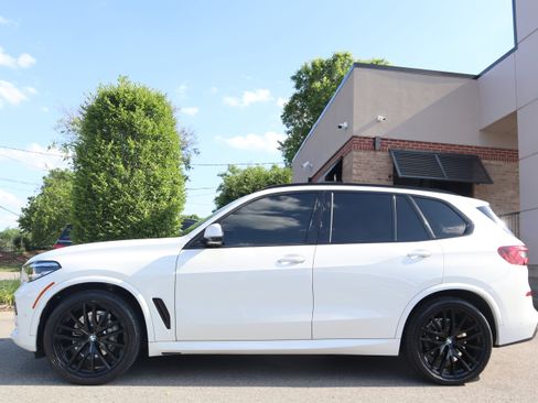 Used 2021 BMW X5 sDrive40i w/ M Sport Package RWD image 10