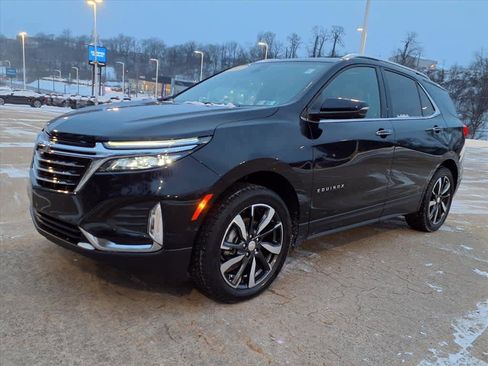 Used 2023 Chevrolet Equinox Premier image 4