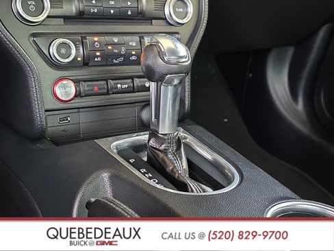 Used 2018 Ford Mustang Coupe RWD image 21