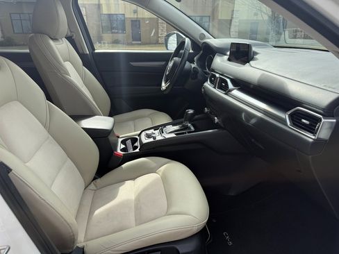 Used 2020 MAZDA CX-5 Touring image 11