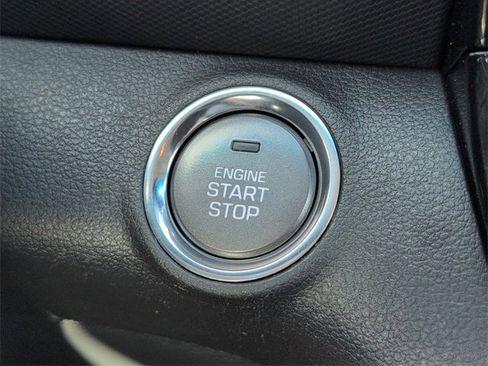 Used 2022 Hyundai Ioniq SE image 22