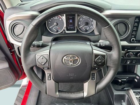 Used 2022 Toyota Tacoma SR5 w/ Technology Package RWD image 16