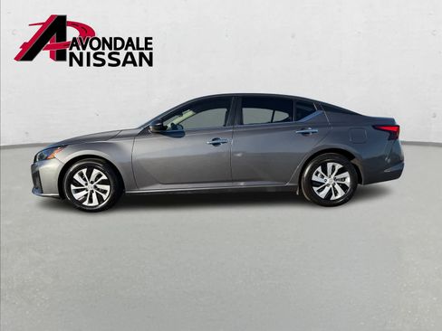 Certified 2025 Nissan Altima 2.5 S image 3