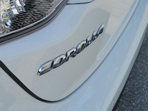 Used 2023 Toyota Corolla LE image 6