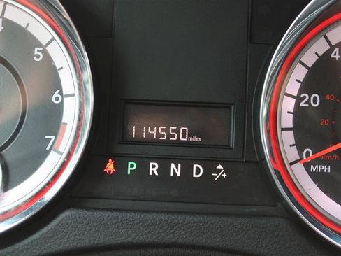 Used 2018 Dodge Grand Caravan SXT image 18