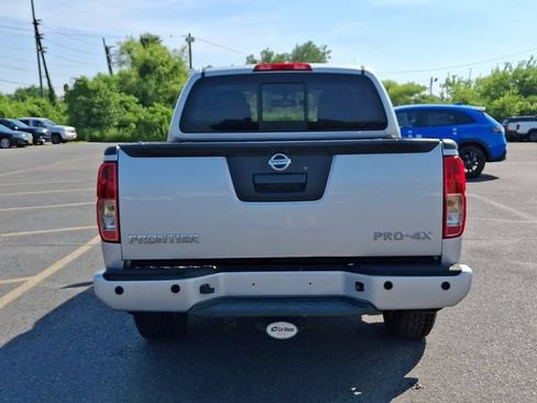Used 2014 Nissan Frontier PRO-4X w/ Pro-4x Graphics Package AWD/4WD image 5