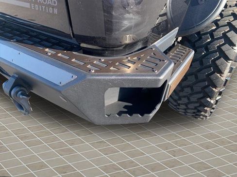 Used 2023 Jeep Gladiator Willys image 24